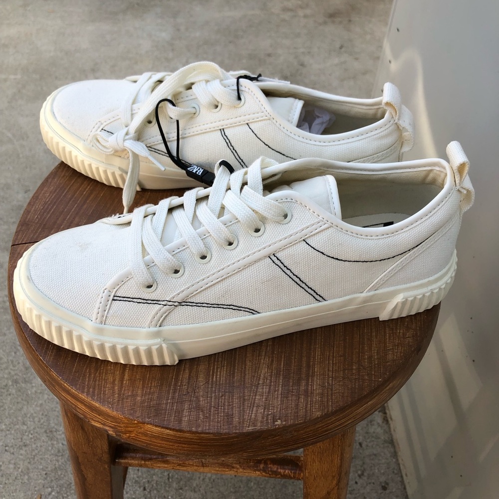 Zara white creme like canvas shoes